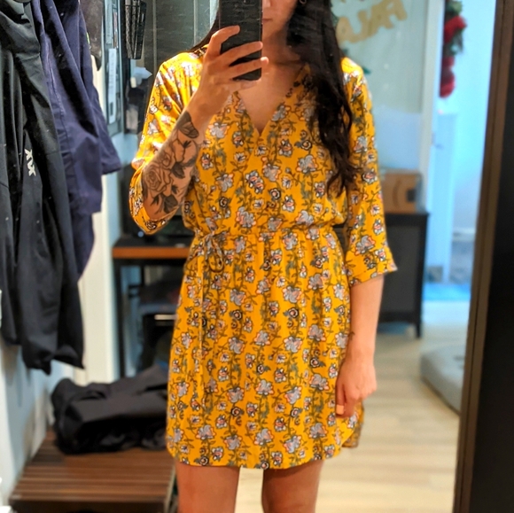 Winners Dresses & Skirts - NWOT Cute Yellow Floral Dress